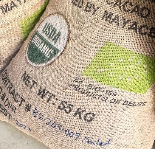 DES FÈVES DE CACAO PAR VOILIER