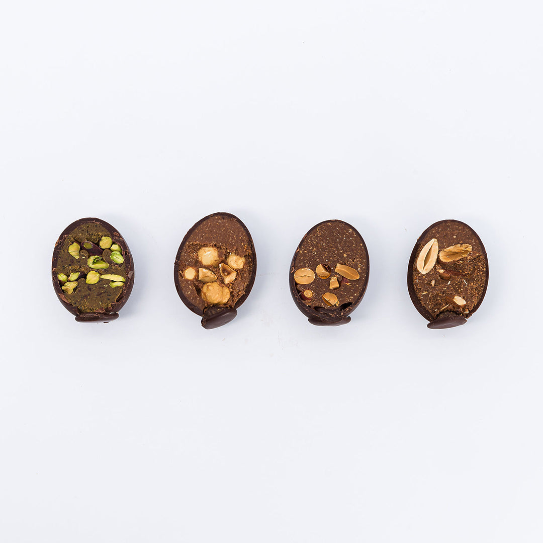 BOX OF 4 PLAQ EGGS IN SHELL