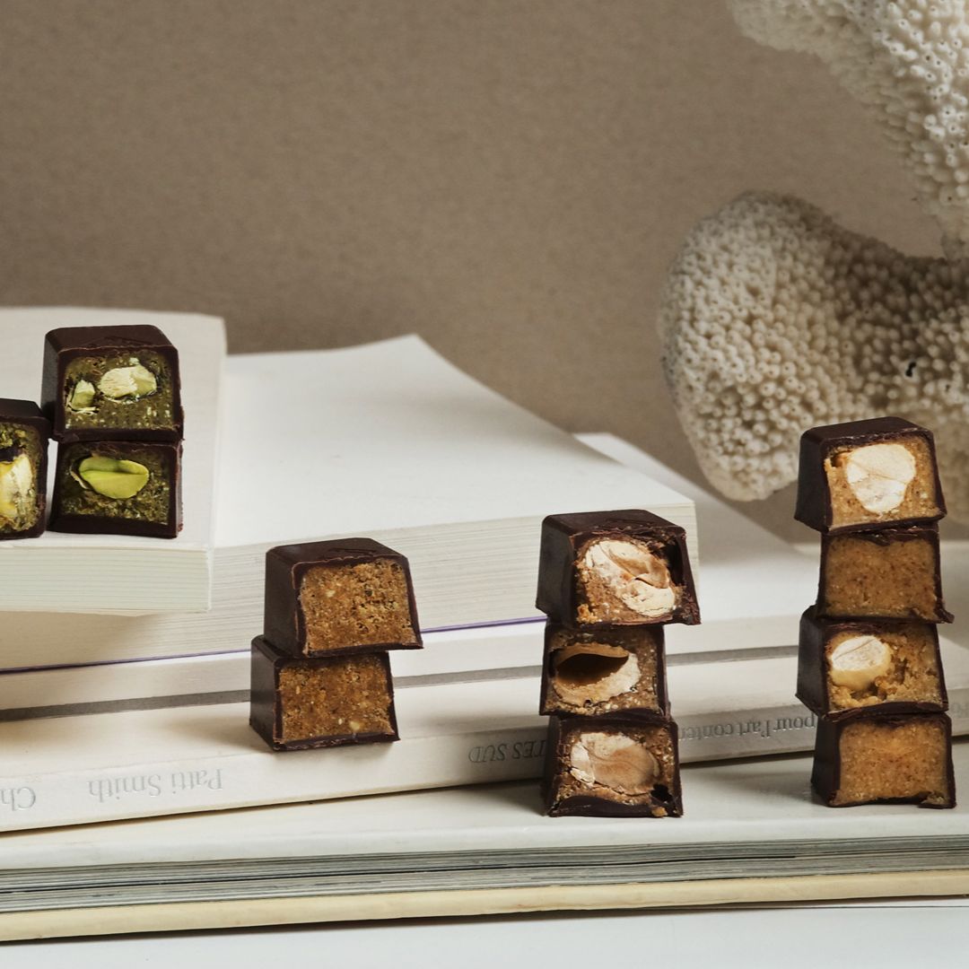 40 DARK CHOCOLATE COATED BONBONS MIX OF 4 PRALINE