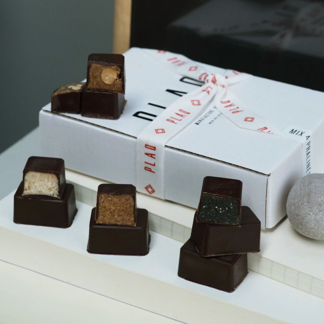 BONBONS ENROBÉS PUR NOIR MIX DE 4 PRALINÉS ORIGINAUX