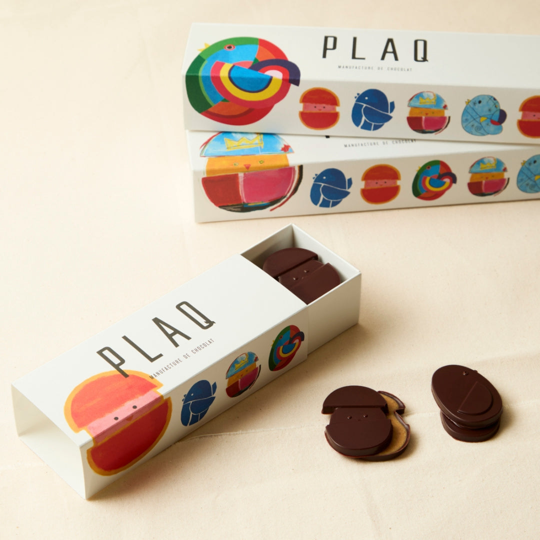 BOÎTE 24 NANO OEUFS DE PLAQ MIX NOIR ET LAIT PRALINÉ NOISETTES