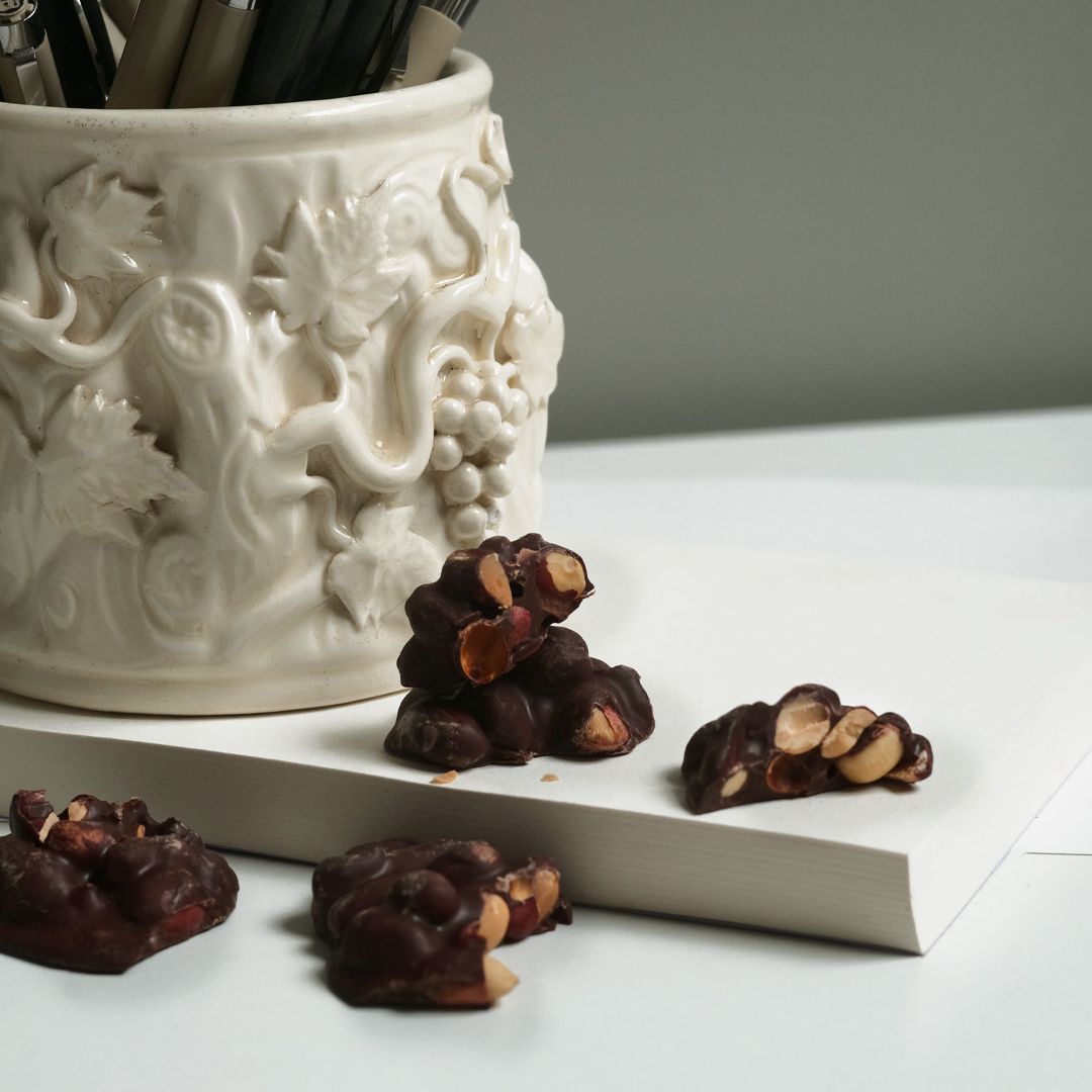 MILK CHOCOLATE PEANUTS ROCHERS