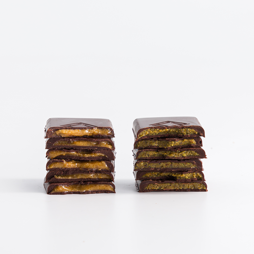 BOÎTE 36 NANO PLAQ CHOCOLAT NOIR PRALINÉ NOISETTES PISTACHES