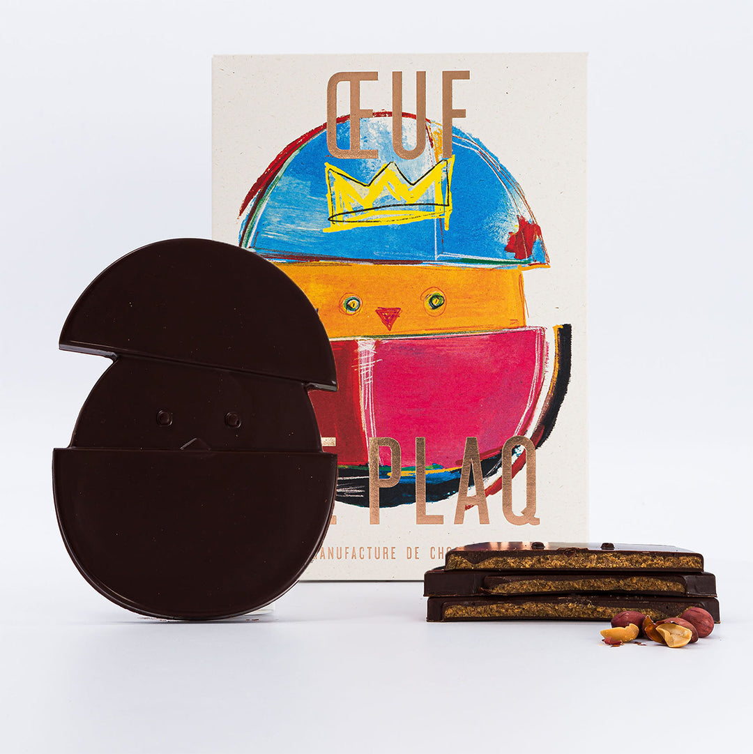 OEUF DE PLAQ PUR NOIR PRALINÉ CACAHUÈTES