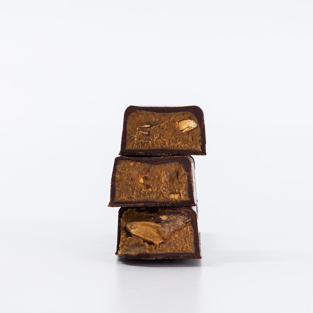 LA BARRE PRALINÉ CACAHUÈTES ENROBÉE NOIR