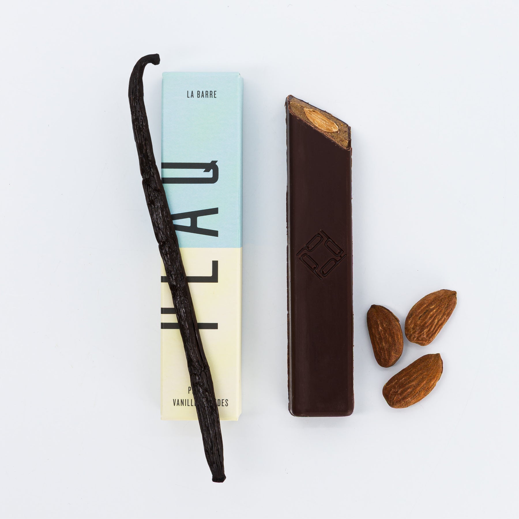 LA BARRE VANILLE PRALINÉ AMANDES ENROBÉE NOIR 2