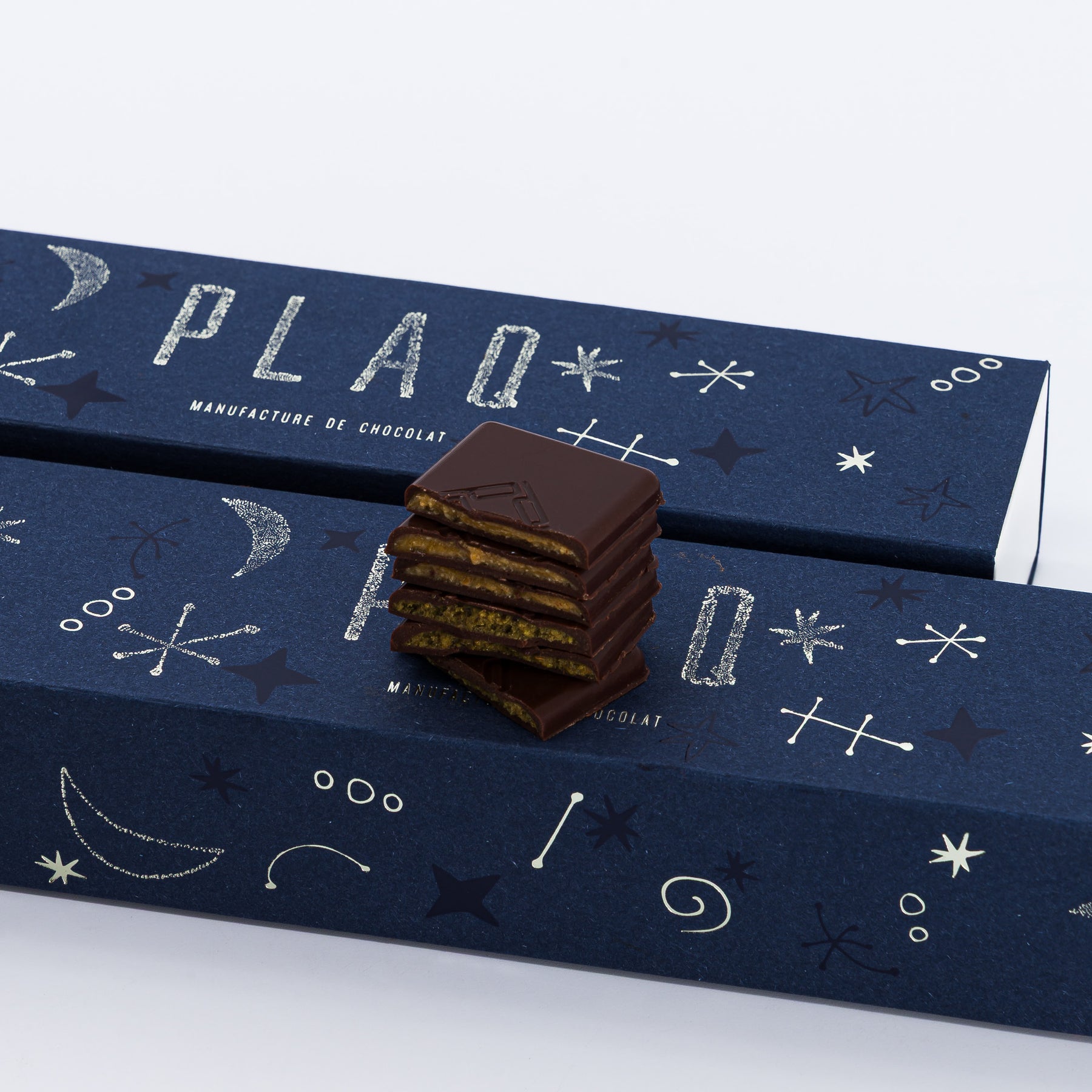 BOÎTE 36 NANO NOIR PRALINÉ NOISETTES ET PISTACHES & LAIT PRALINÉ NOISETTES