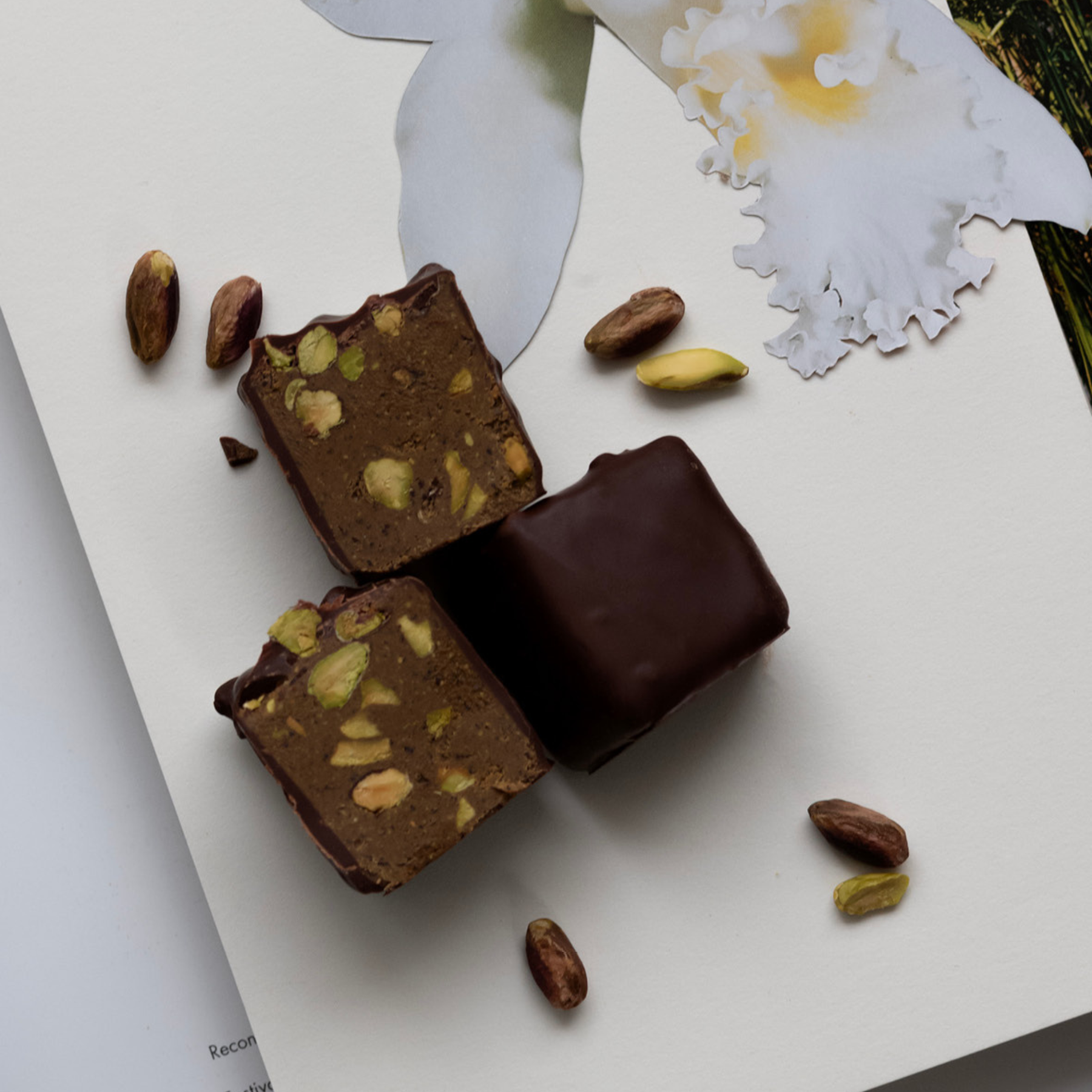 ROCHERS NOIR PRALINÉ PISTACHES