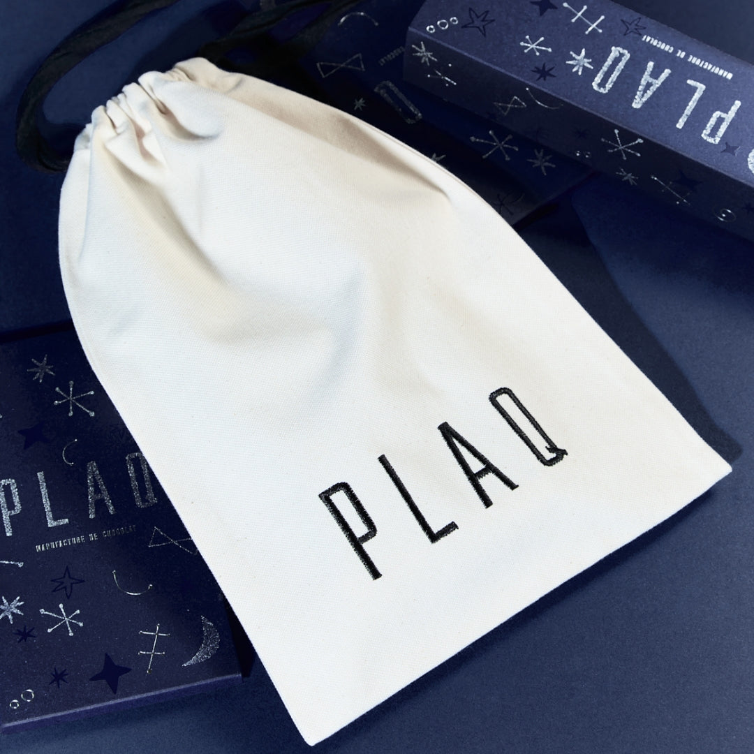 POCHON BRODÉ LE TOUCHE-À-TOUT