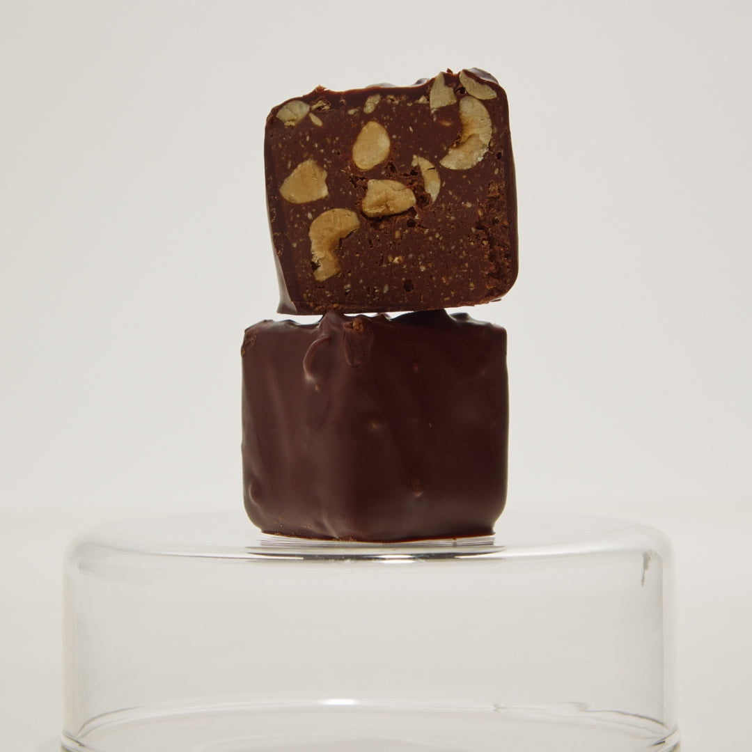 DARK HAZELNUT PRALINE ROCHERS