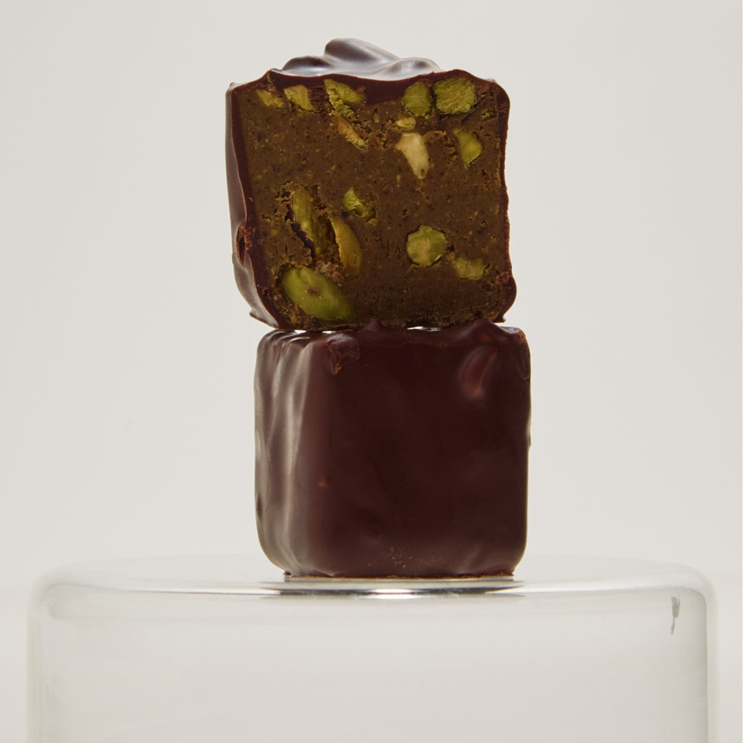 ROCHERS NOIR PRALINÉ PISTACHES